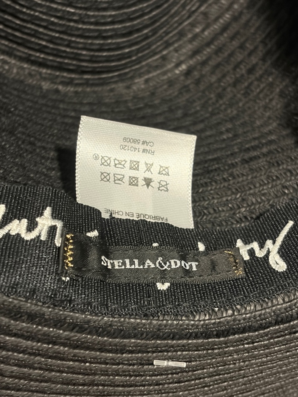 π₯ππ₯ Stella & Dot Black Straw Sun Hat with Black & White Ribbon - "Off Duty" Band - Picture 3 of 6